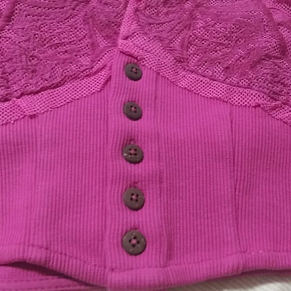 NWT. Free People Raspberry crop top - Picture 6 of 12